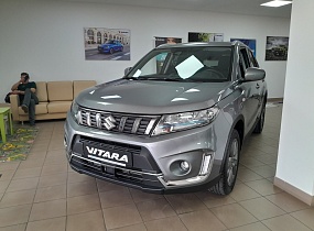 SUZUKI Vitara комплектація GL+, бензиновий 1.4L BOOSTERJET 48V SHVS м'який гібрид (Mild hybrid), 2WD (передній привід)/ 4WD (повний привід), 6AT (автоматична трансмісія), колір ZCD