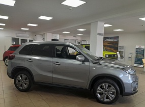 SUZUKI Vitara комплектація GL+, бензиновий 1.4L BOOSTERJET 48V SHVS м'який гібрид (Mild hybrid), 2WD (передній привід)/ 4WD (повний привід), 6AT (автоматична трансмісія), колір ZCD