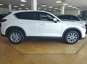 Mazda CX-5 комплектація Touring S, Skyactiv-G-2,0 (бензин 150 к.с.), 2WD (передній привід) / 4WD (повний привід), 6AТ (автоматична трансмісія), колір 51K Rhodium White