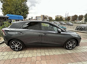 MG4 EV комплектація LUX, колір Andes Grey (салон Black)