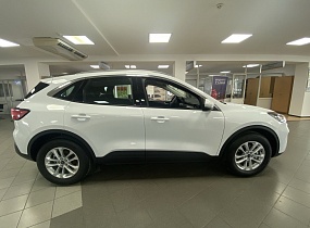 FORD Kuga, комплектація Business, 1.5 EcoBoost (бензин), 182 к.с., A8 (автоматична трансмісія), AWD (повний привід), колір Frozen White