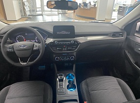 FORD Kuga, комплектація Business, 1.5 EcoBoost (бензин), 182 к.с., A8 (автоматична трансмісія), AWD (повний привід), колір Frozen White