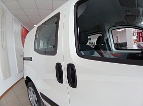 Fiat Fiorino Combi (Код версії 225-2DB-1) Benzina 1.4/77к.с. механічна 5-ступенева КПП