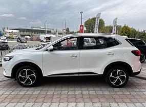 MG HS комплектація COM 1.5T (бензин турбо) A7 (автоматична КПП)  2024 р.в., колір White Pearl салон Dark