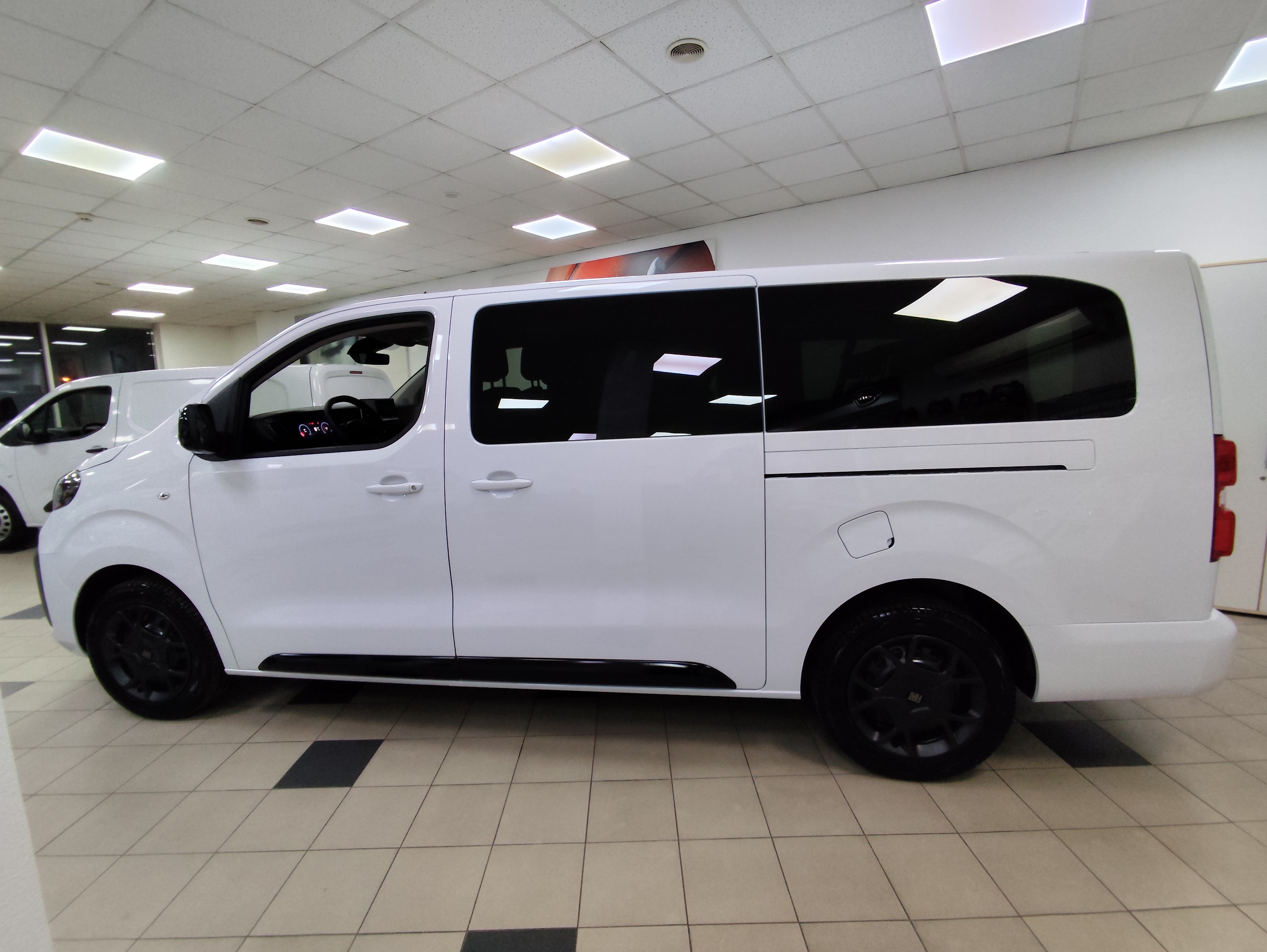 Білий FIAT SCUDO Ulysse L3H1, Diesel FWD, 177 к.с. - Зображення 4