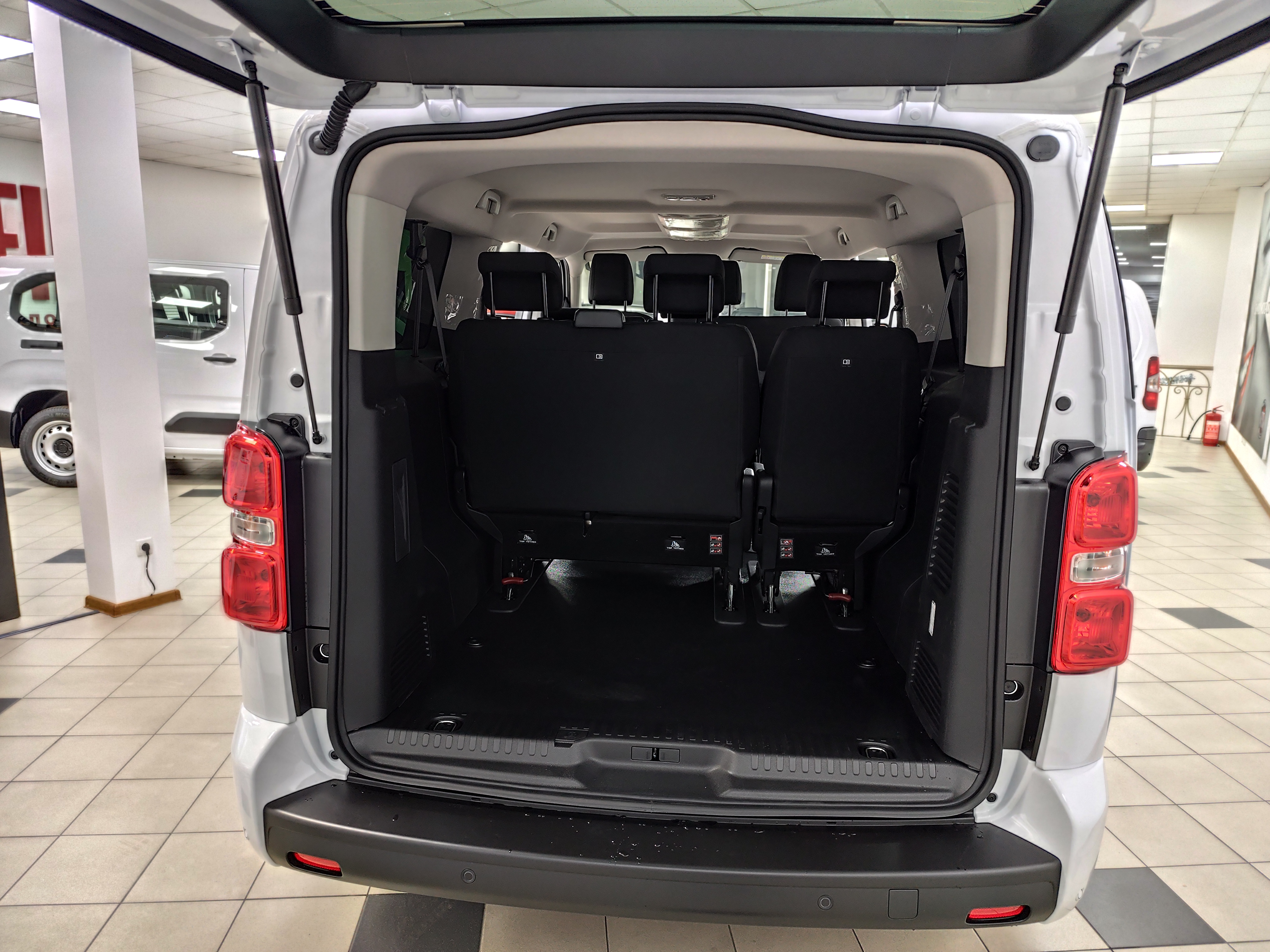 Білий FIAT SCUDO Ulysse L3H1, Diesel FWD, 177 к.с. - Зображення 21