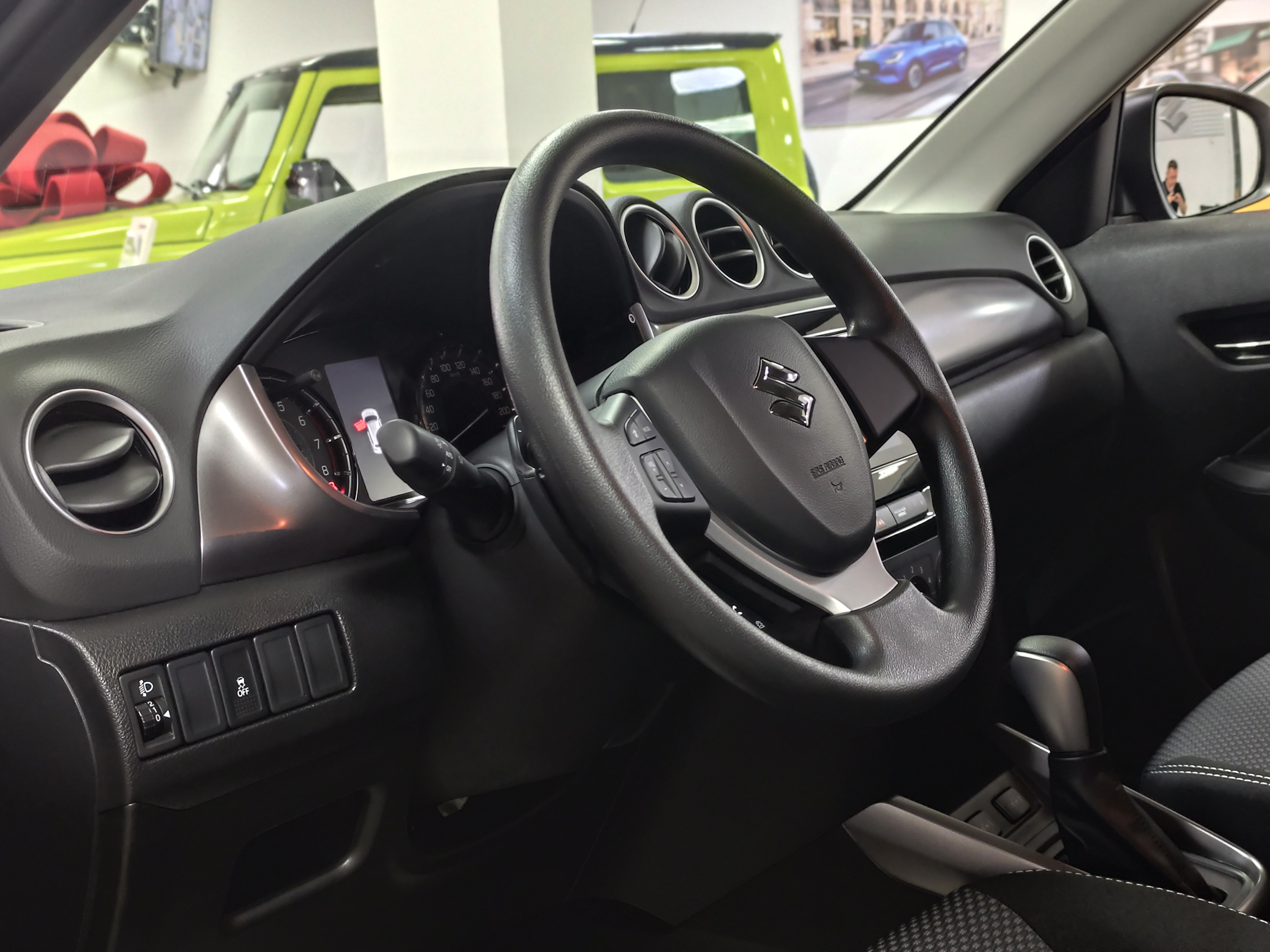 Негібридна Suzuki Vitara 2025 - Зображення 13