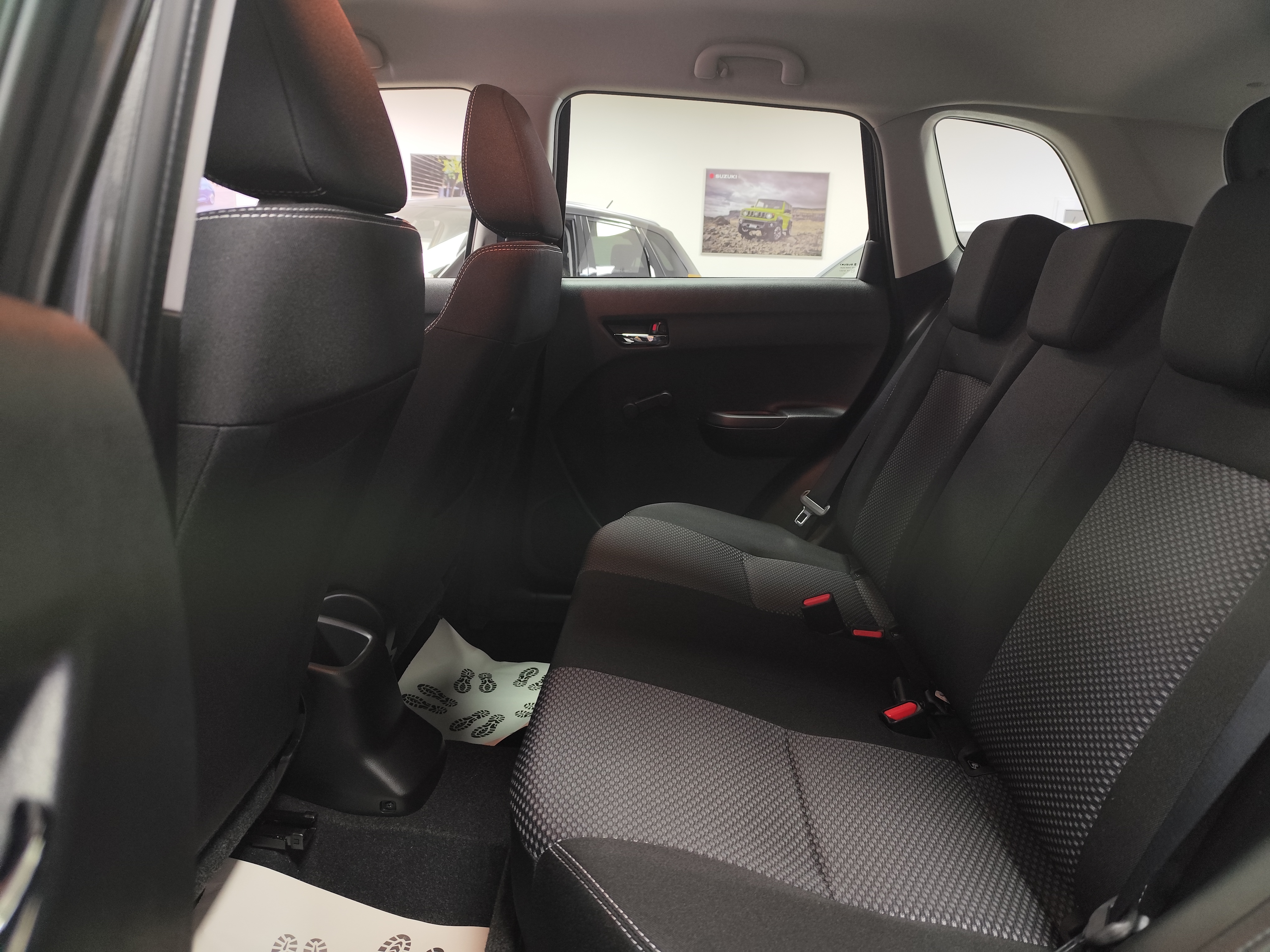 Негібридна Suzuki Vitara 2025 - Зображення 15