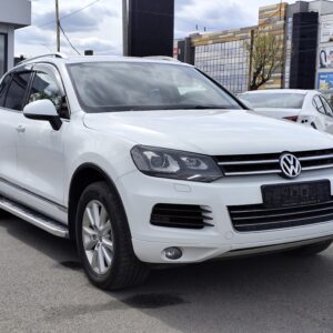 Орендувати Volkswagen Touareg